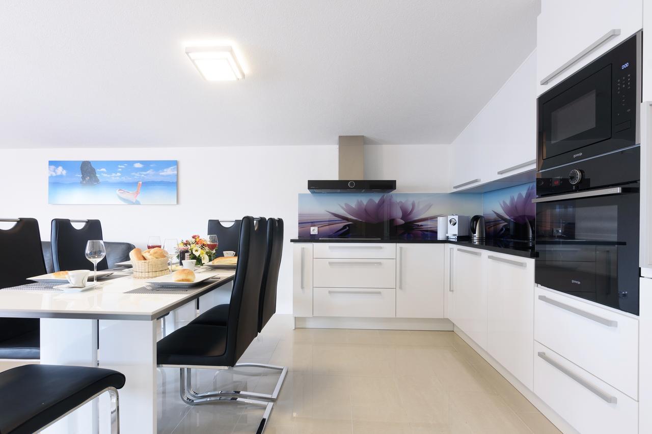 Studio Apartment Maslina Gornji Karin Exteriör bild
