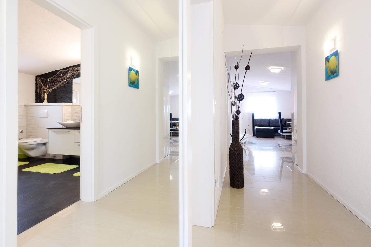 Studio Apartment Maslina Gornji Karin Exteriör bild